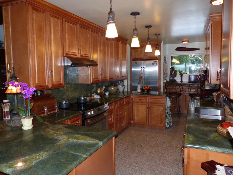 Copyright 2014 Kitchen Cabinet Discounts RTA Kitchen Cabinet Discounts RTA Kitchen Makeover - RE Long Shot 1